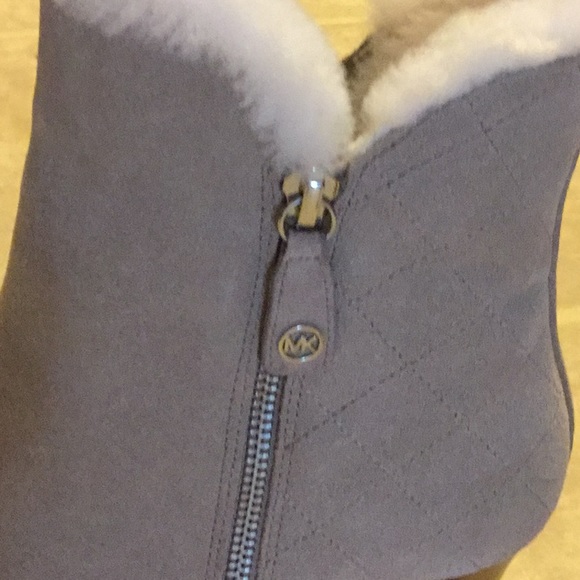 Michael KORS short boot - Picture 2 of 4